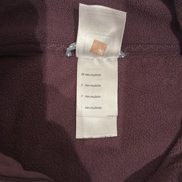 The North Face women’s plum/purple pullover in size medium. Gently used! - Picture 5 of 5